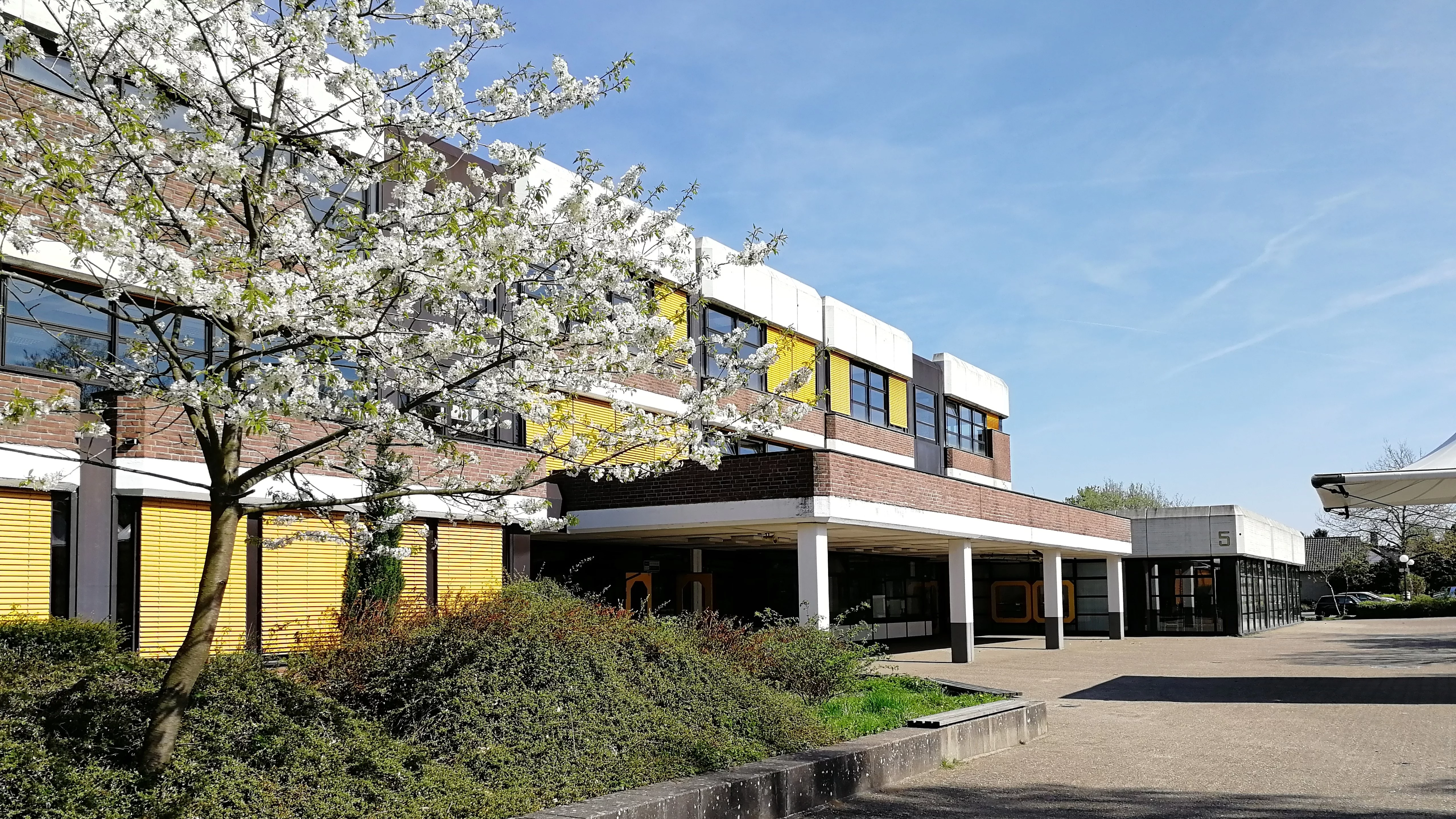Schulgebäude